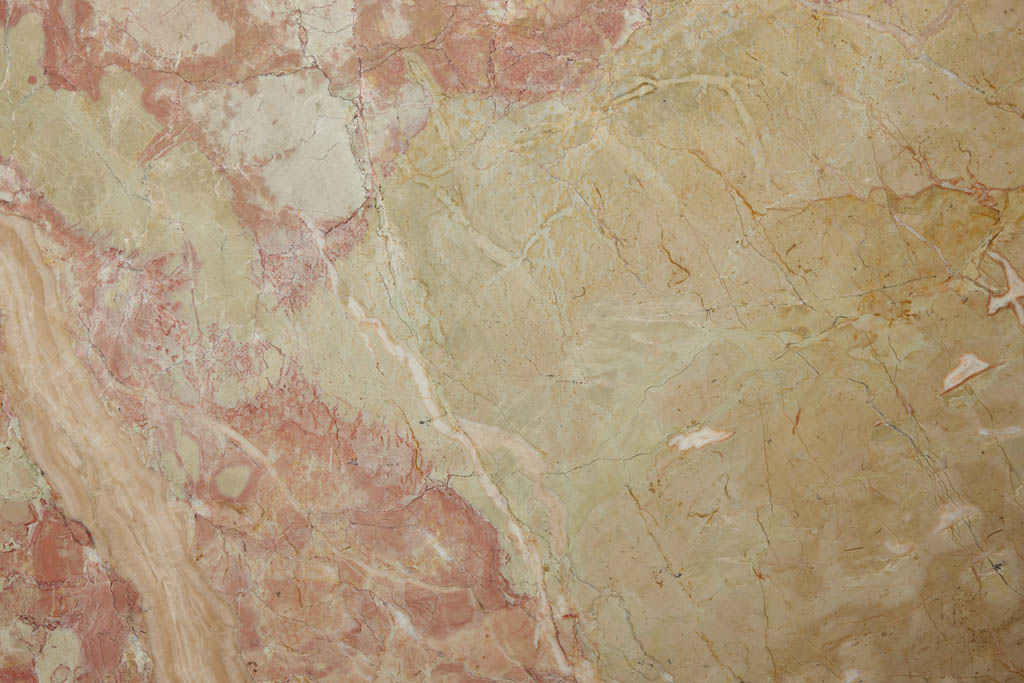 Margraf Breccia D’Aragona